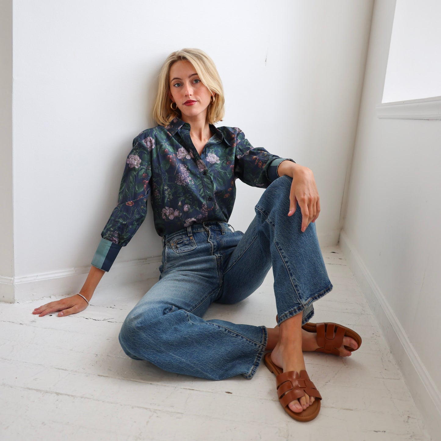 Lydia Button Down in Azul Marino
